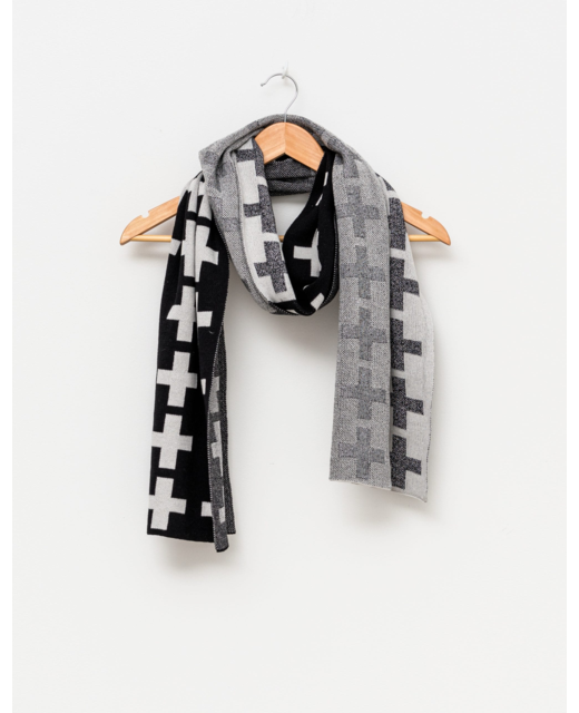 Cross Scarf Black/Linen