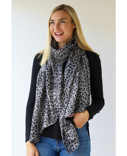 Archer House Leopard Print Scarf